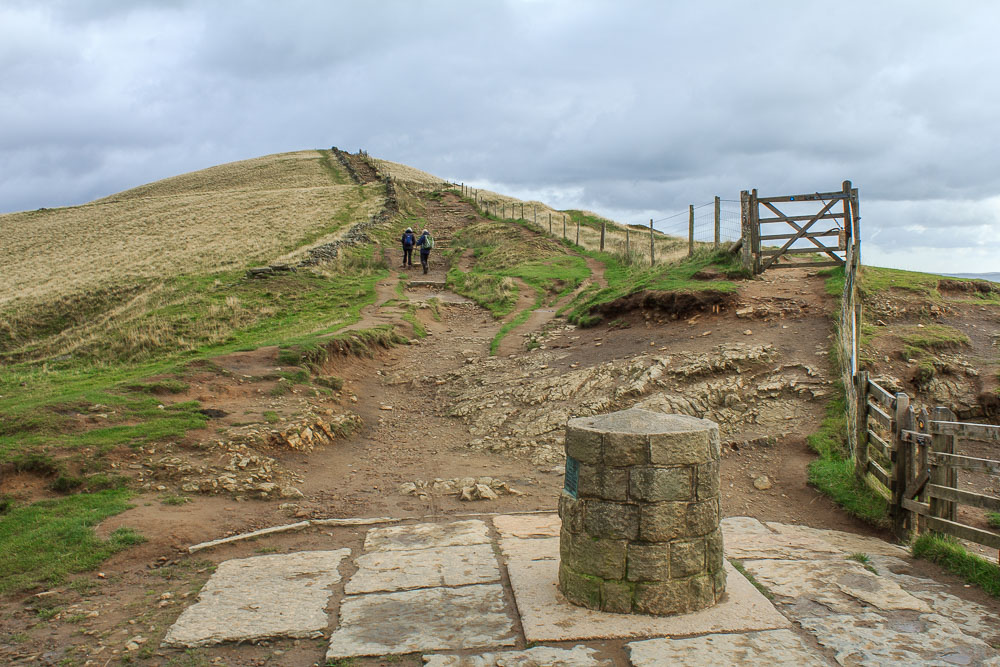 Hollins Cross